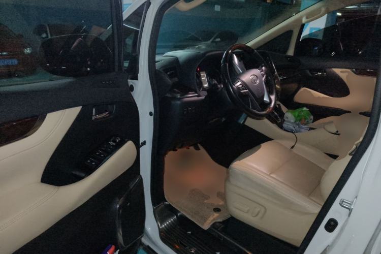 Used Toyota Alphard 2020 Dual-Engine 2.5L Luxury Edition Driver Seat