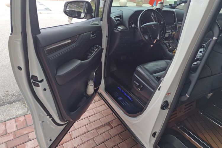 Used Toyota Alphard 2020 Dual-Engine 2.5L Prestige Edition Driver Seat