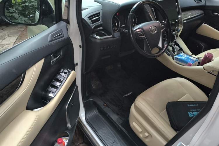 Used Toyota Alphard 2020 Dual-Engine 2.5L Prestige Edition Driver Seat