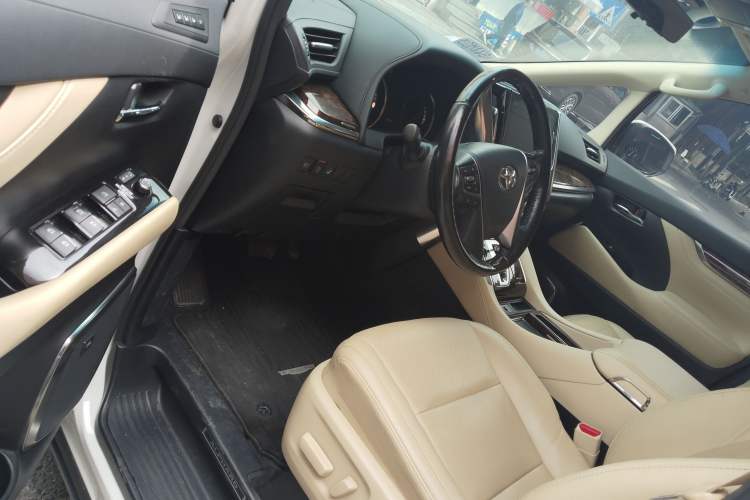 Used Toyota Alphard 2020 Dual-Engine 2.5L Luxury Edition Driver Seat