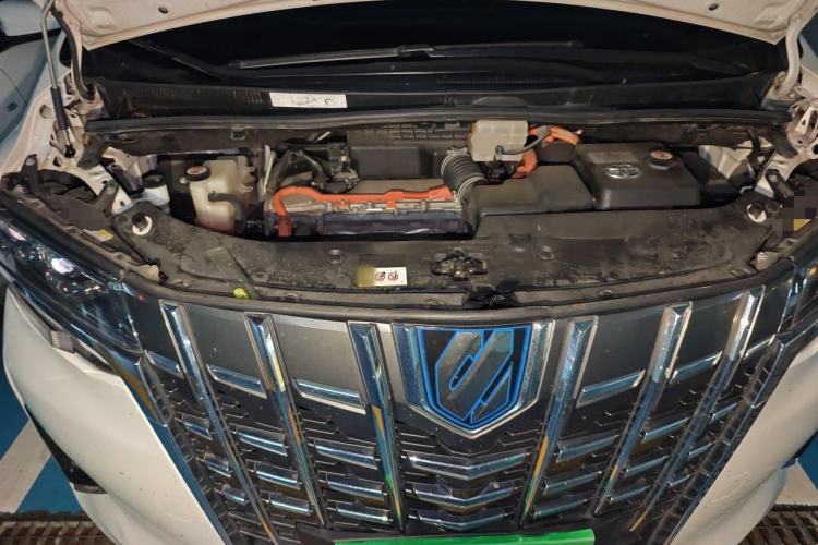 Used Toyota Alphard 2020 Dual-Engine 2.5L Luxury Edition Engine Bay
