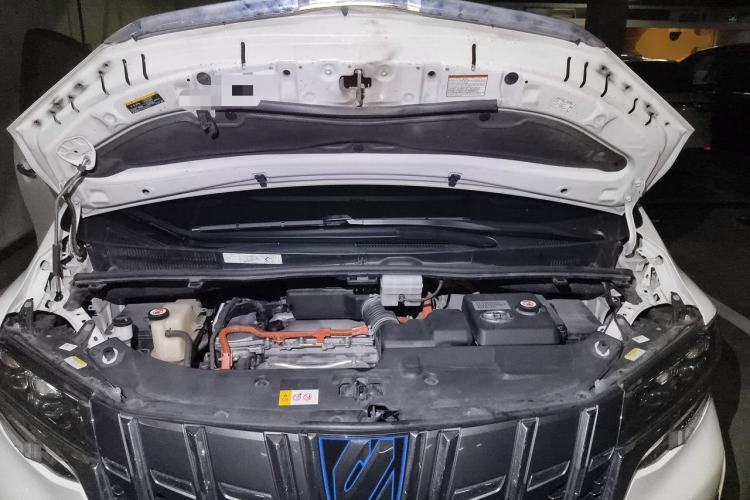 Used Toyota Alphard 2020 Dual-Engine 2.5L Luxury Edition Engine Bay