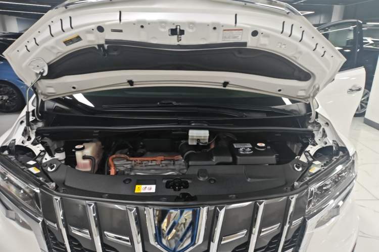 Used Toyota Alphard 2020 Dual-Engine 2.5L Prestige Edition Engine Bay