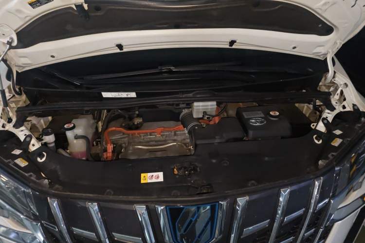 Used Toyota Alphard 2020 Dual-Engine 2.5L Luxury Edition Engine Bay