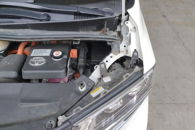 Used Toyota Alphard 2020 Dual-Engine 2.5L Prestige Edition Engine Bay Left