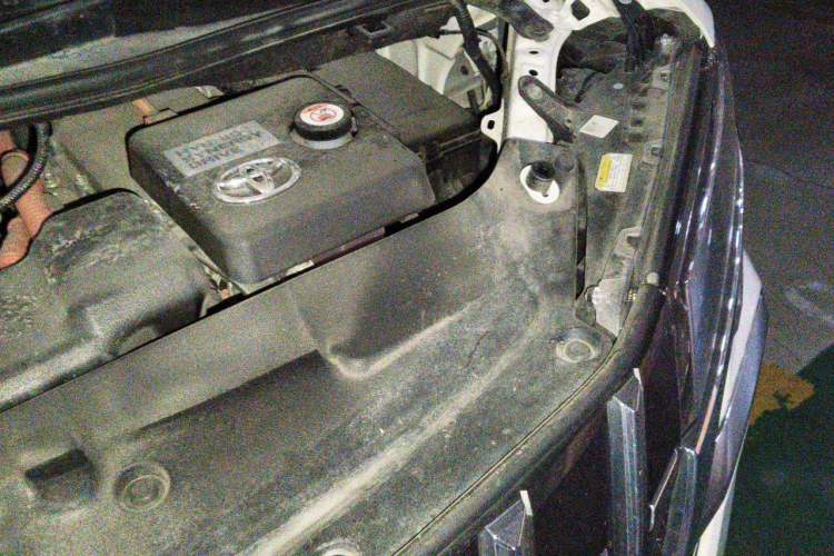 Used Toyota Alphard 2020 Dual-Engine 2.5L Prestige Edition Engine Bay Left