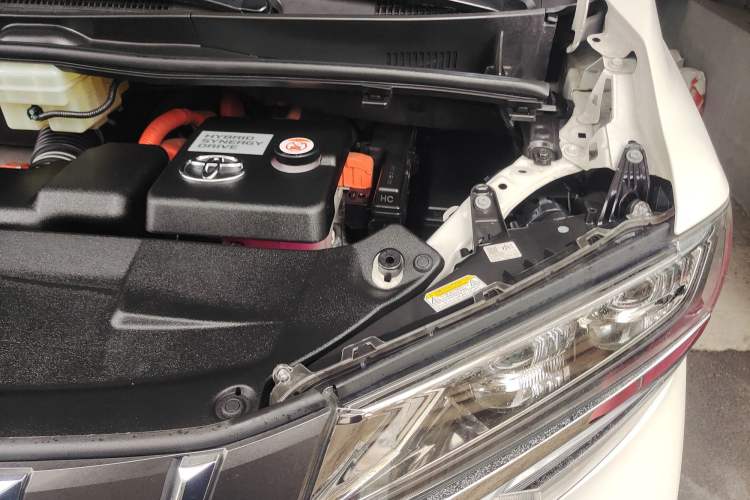 Used Toyota Alphard 2020 Dual-Engine 2.5L Prestige Edition Engine Bay Left