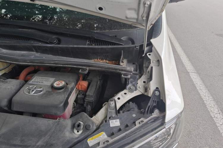 Used Toyota Alphard 2020 Dual-Engine 2.5L Luxury Edition Engine Bay Left