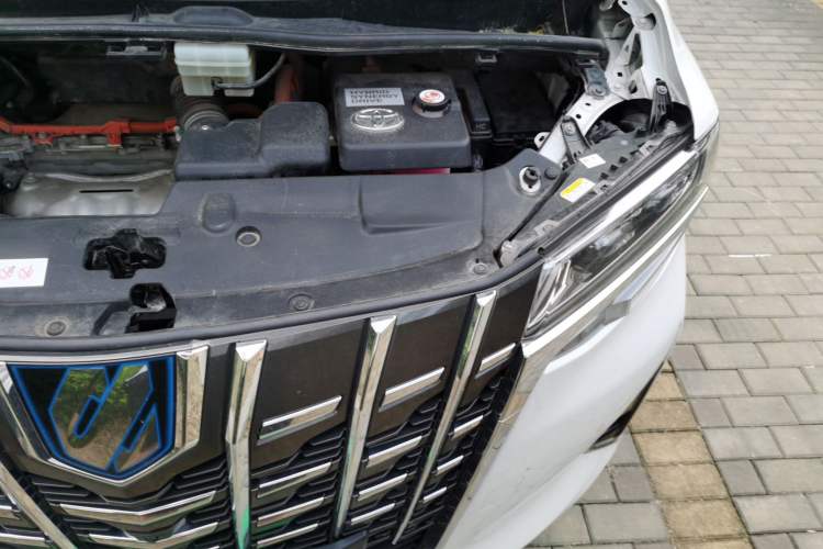 Used Toyota Alphard 2020 Dual-Engine 2.5L Prestige Edition Engine Bay Left