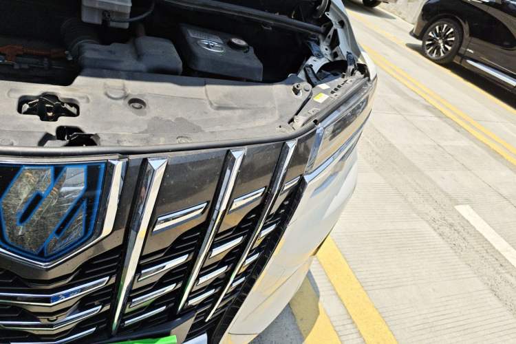 Used Toyota Alphard 2020 Dual-Engine 2.5L Luxury Edition Engine Bay Left