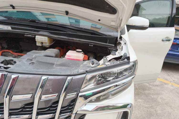 Used Toyota Alphard 2020 Dual-Engine 2.5L Luxury Edition Engine Bay Left