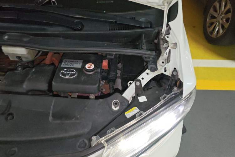 Used Toyota Alphard 2020 Dual-Engine 2.5L Prestige Edition Engine Bay Left