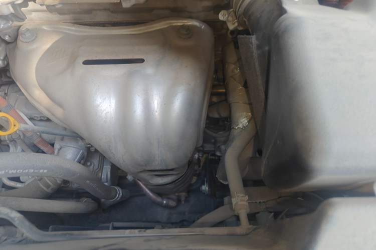Used Toyota Alphard 2020 Dual-Motor 2.5L Golden Special Edition Engine Bay