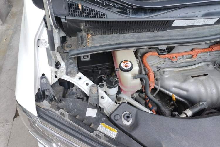 Used Toyota Alphard 2020 Dual-Engine 2.5L Prestige Edition Engine Bay Right