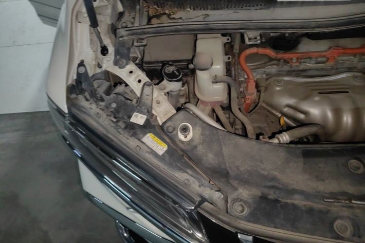 Used Toyota Alphard 2020 Dual-Engine 2.5L Prestige Edition Engine Bay Right