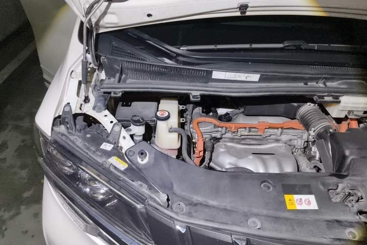 Used Toyota Alphard 2020 Dual-Engine 2.5L Luxury Edition Engine Bay Right