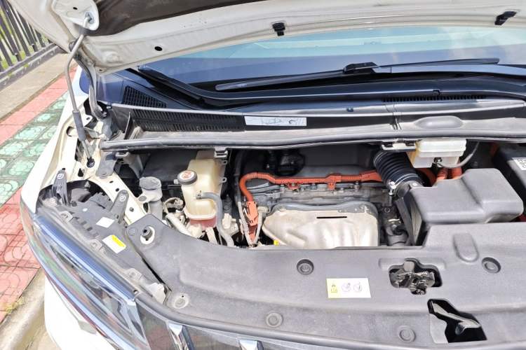 Used Toyota Alphard 2020 Dual-Engine 2.5L Prestige Edition Engine Bay Right