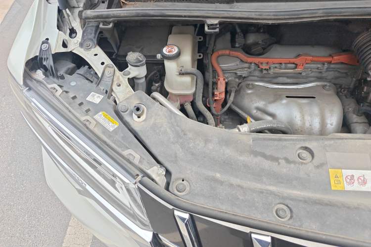 Used Toyota Alphard 2020 Dual-Engine 2.5L Prestige Edition Engine Bay Right