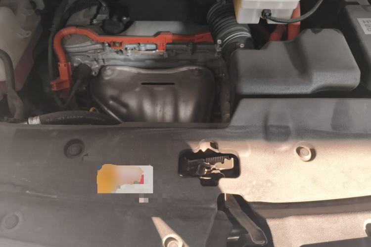Used Toyota Alphard  Engine Bay