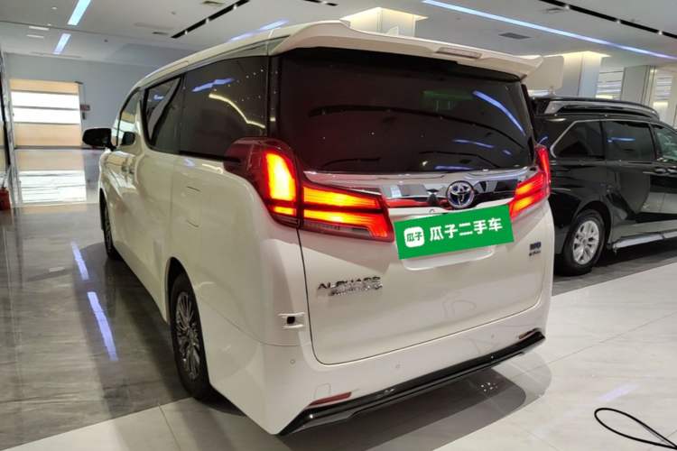 Used Toyota Alphard 2020 Dual-Engine 2.5L Prestige Edition Exterior 2