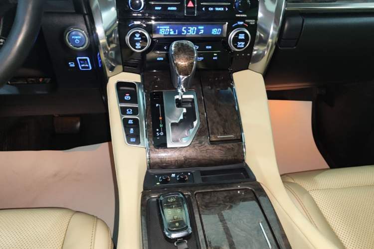 Used Toyota Alphard 2020 Dual-Engine 2.5L Prestige Edition Gear Lever