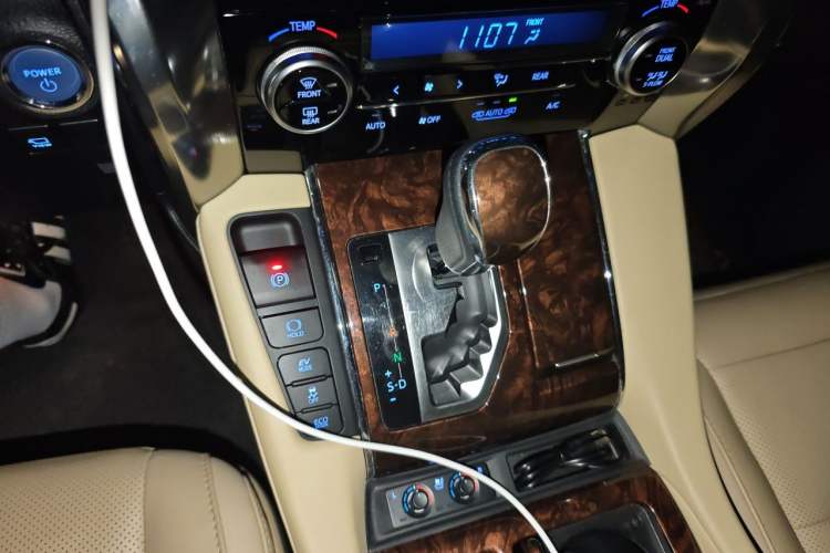Used Toyota Alphard 2020 Dual-Engine 2.5L Luxury Edition Gear Lever