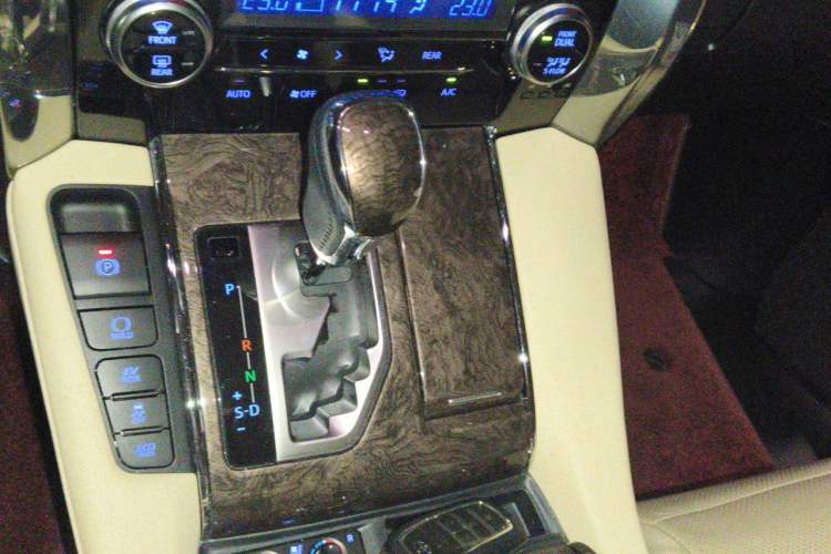 Used Toyota Alphard 2020 Dual-Engine 2.5L Prestige Edition Gear Lever