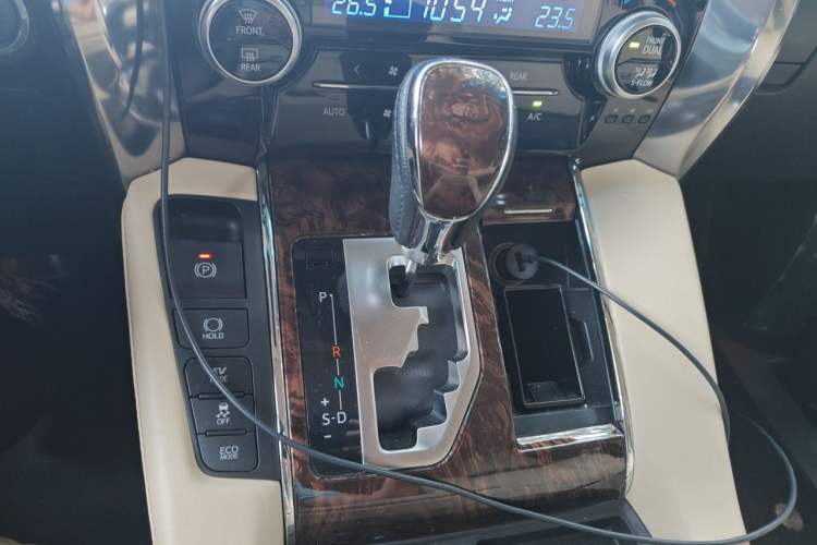 Used Toyota Alphard 2020 Dual-Engine 2.5L Luxury Edition Gear Lever