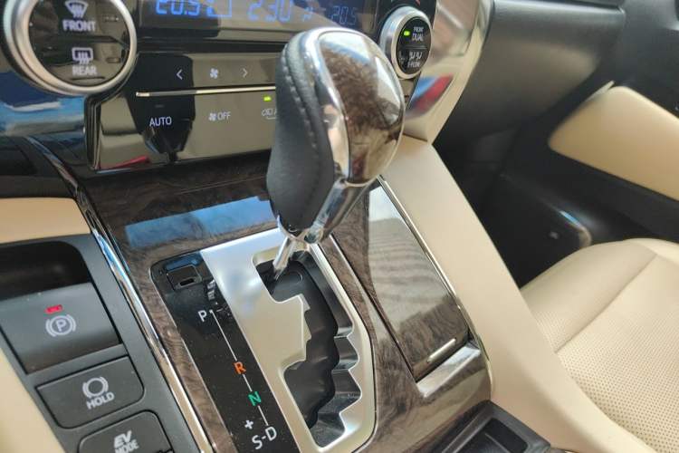 Used Toyota Alphard 2020 Dual-Engine 2.5L Prestige Edition Gear Lever