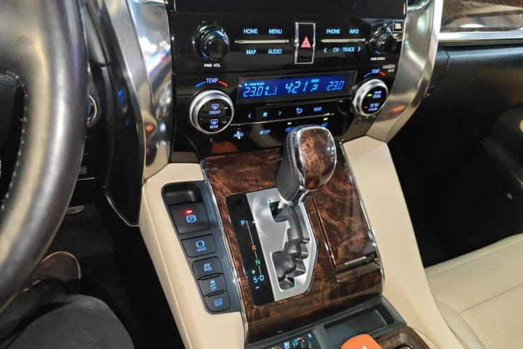 Used Toyota Alphard 2020 Dual-Engine 2.5L Luxury Edition Gear Lever