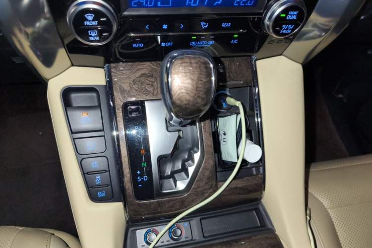 Used Toyota Alphard 2020 Dual-Engine 2.5L Prestige Edition Gear Lever
