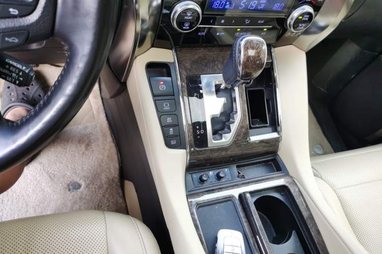 Used Toyota Alphard 2020 Dual-Engine 2.5L Prestige Edition Gear Lever