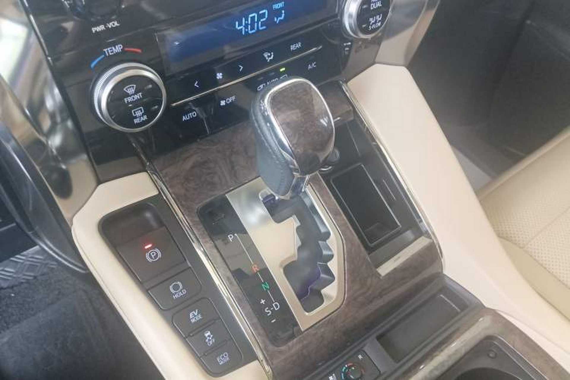Used Toyota Alphard 2020 Dual-Engine 2.5L Prestige Edition Gear Lever