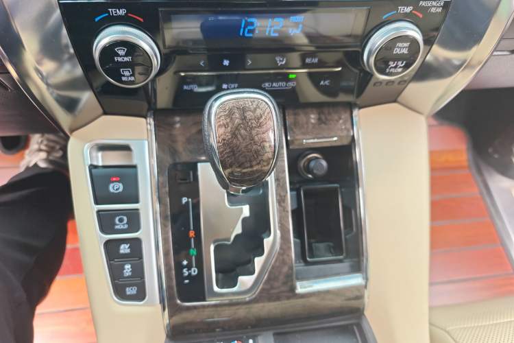 Used Toyota Alphard 2020 Dual-Engine 2.5L Prestige Edition Gear Lever