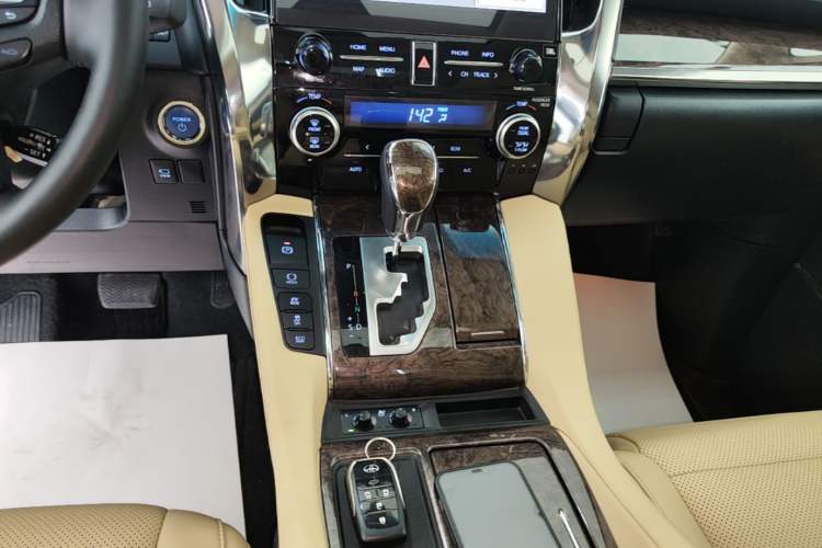 Used Toyota Alphard 2020 Dual-Engine 2.5L Prestige Edition Gear Lever