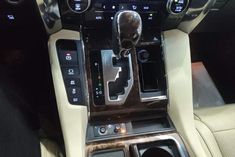 Used Toyota Alphard 2020 Dual-Engine 2.5L Luxury Edition Gear Lever