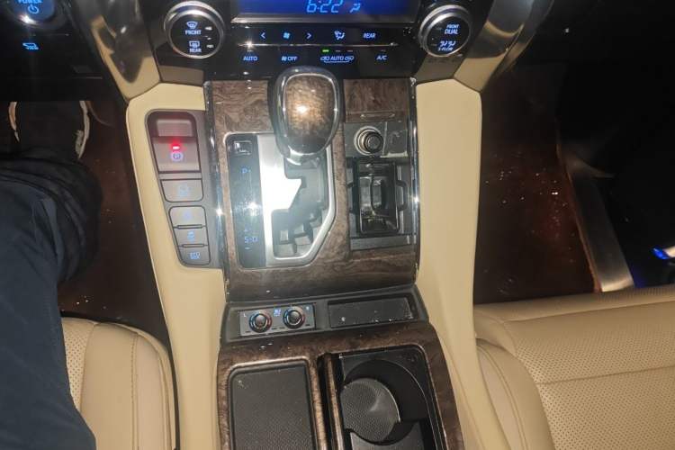 Used Toyota Alphard 2020 Dual-Engine 2.5L Prestige Edition Gear Lever