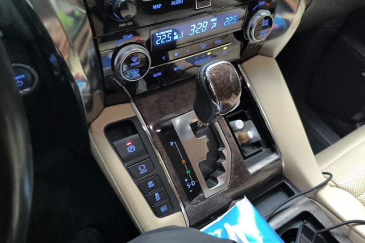 Used Toyota Alphard 2020 Dual-Engine 2.5L Prestige Edition Gear Lever