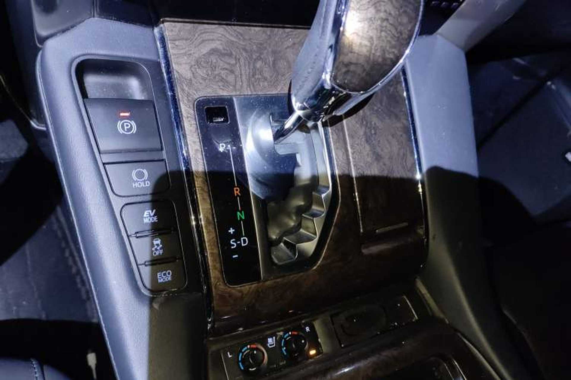 Used Toyota Alphard 2020 Dual-Engine 2.5L Prestige Edition Gear Lever