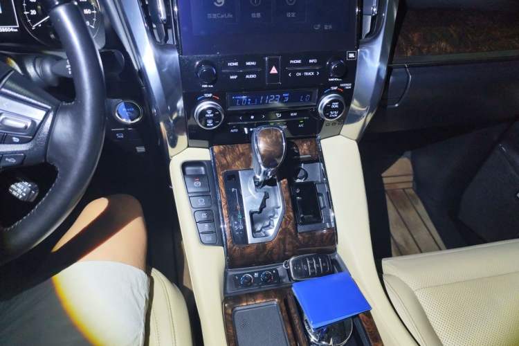 Used Toyota Alphard 2020 Dual-Engine 2.5L Luxury Edition Gear Lever