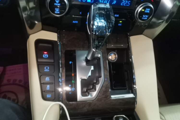 Used Toyota Alphard 2020 Dual-Engine 2.5L Prestige Edition Gear Lever