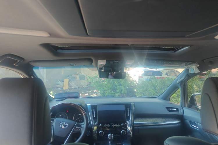 Used Toyota Alphard 2020 Dual-Motor 2.5L Golden Special Edition Headliner