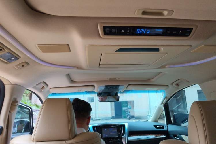Used Toyota Alphard 2020 Dual-Engine 2.5L Luxury Edition Headliner