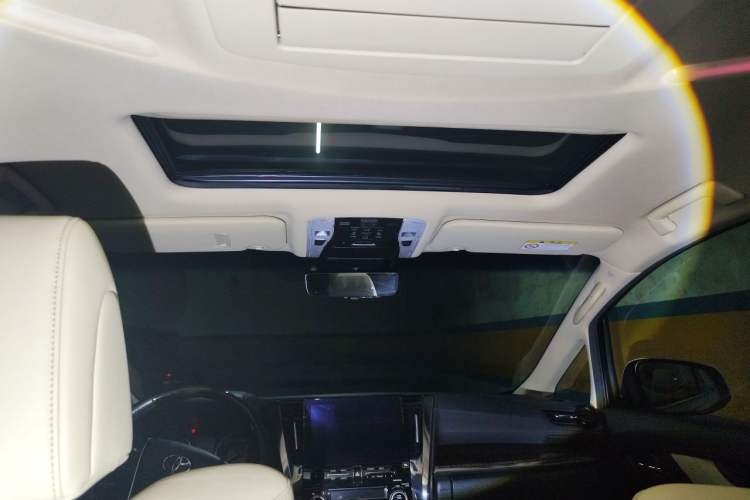 Used Toyota Alphard 2020 Dual-Engine 2.5L Luxury Edition Headliner