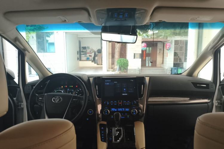 Used Toyota Alphard  Headliner