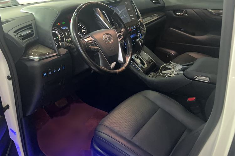 Used Toyota Alphard 2020 Dual-Engine 2.5L Prestige Edition Interior 1