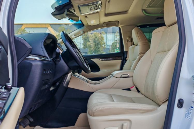 Used Toyota Alphard 2020 Dual-Engine 2.5L Prestige Edition Interior 11