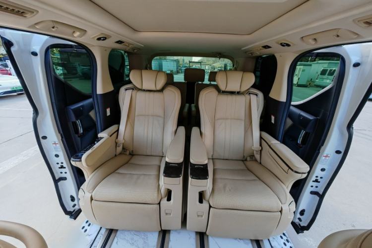 Used Toyota Alphard 2020 Dual-Engine 2.5L Prestige Edition Interior 13