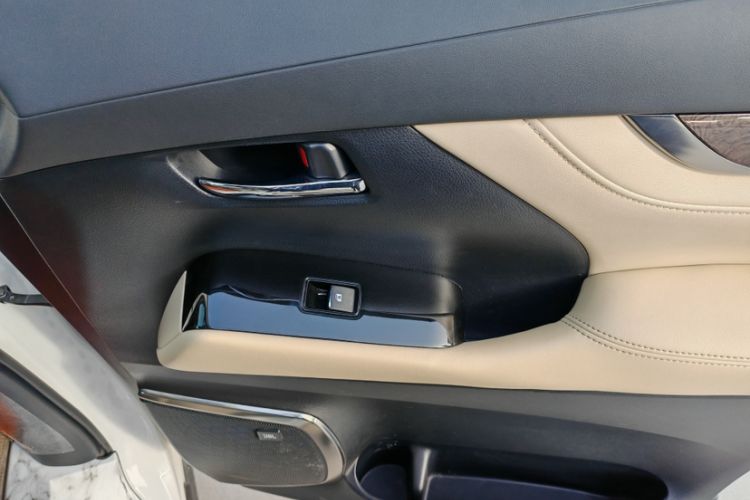 Used Toyota Alphard 2020 Dual-Engine 2.5L Prestige Edition Interior 14