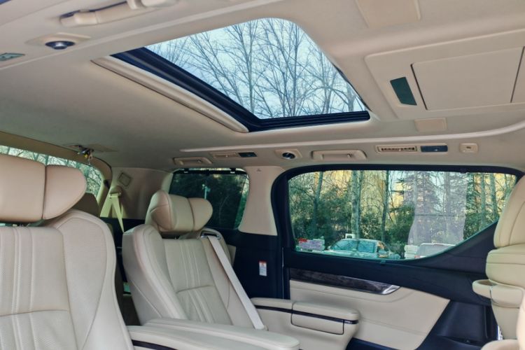 Used Toyota Alphard 2020 Dual-Engine 2.5L Prestige Edition Interior 15